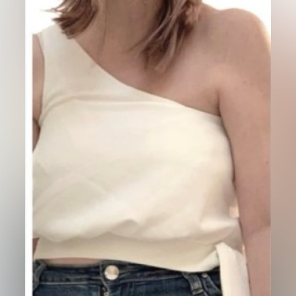Dynamite women’s one shoulder blouse. Size XS